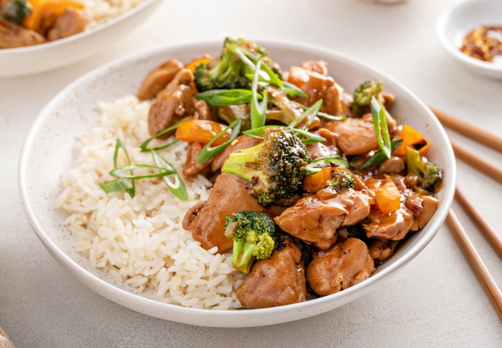 Do: Geflügelgulasch mit Reis